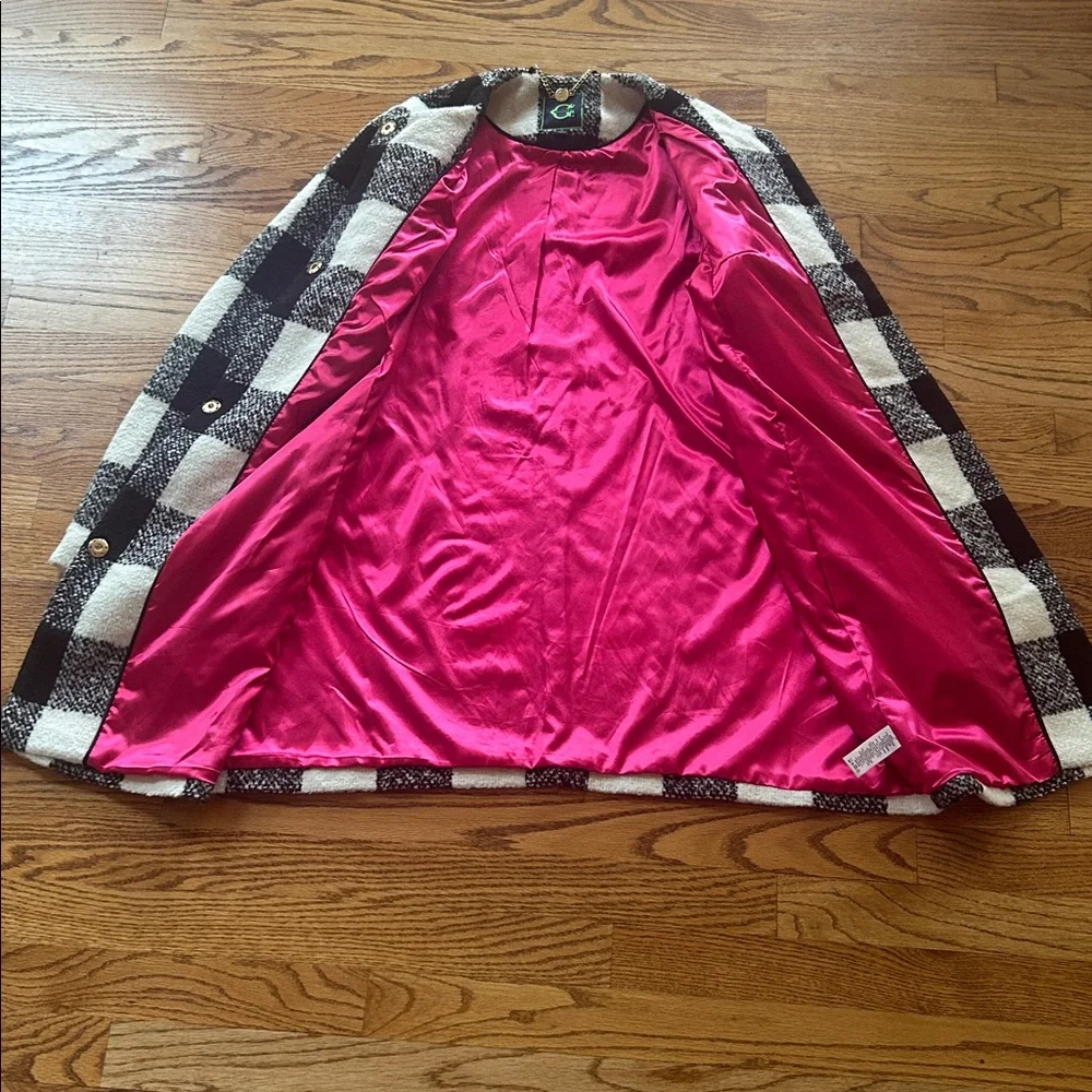 C. Wonder Black and White Checkered Coat Size Small - Picture 4 of 10